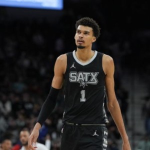 九游棋牌-揭秘文班患血栓赛季报销内情！看齐莺歌满血复活？